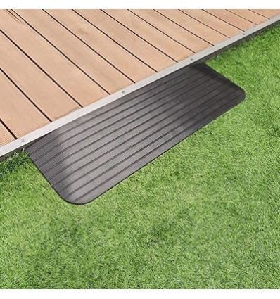 Plan incliné en caoutchouc noir