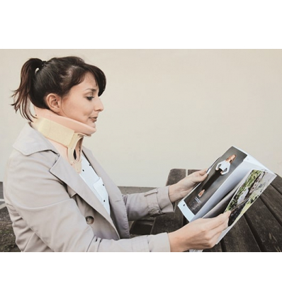 Collier cervical California à ouverture trachéale Donjoy