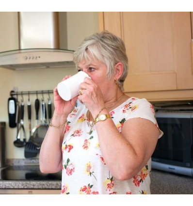 Tasse anti-renversement adulte HandSteady