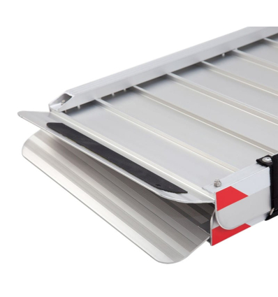 Rampe d'accès PMR pliable Aplos conforme aux normes ERP