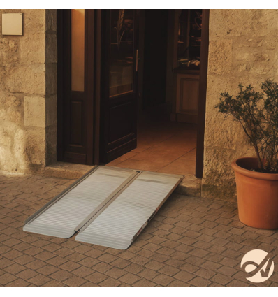 Rampe d'accès PMR pliable Aplos