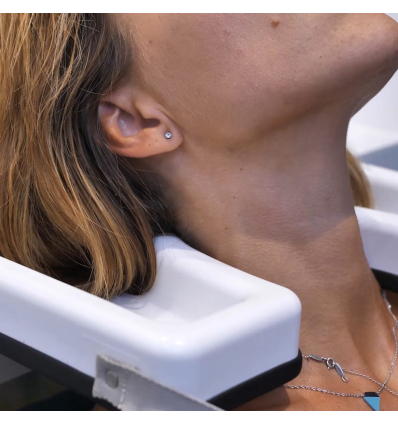 Bac à shampoing rigide PMR à domicile pour handicapé