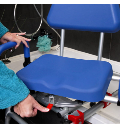 Fauteuil d'accès au bain SOFT avec assise pivotante