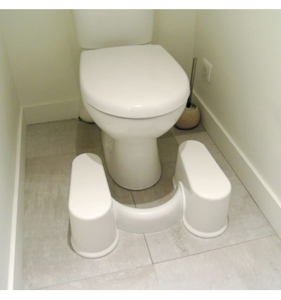 Marche pied toilette position naturelle