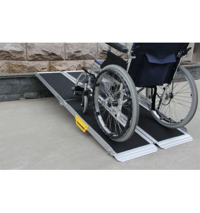 Rampe d'accès PMR Ergo Easy pliable pour fauteuil roulant