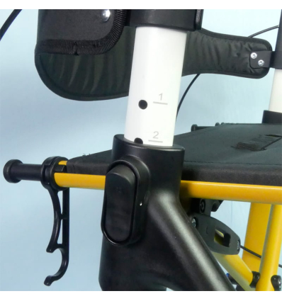 Déambulateur extérieur 4 roues léger et pliable Magnus réglable en hauteur