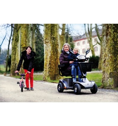 Scooter électrique 4 roues Sterling S425 / 10 km/h