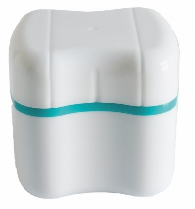 Boite à dentier avec panier
